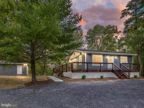 566 Alpine Way, Mount Jackson, VA 22842