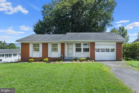 348 Logan Cir, Woodstock, VA 22664