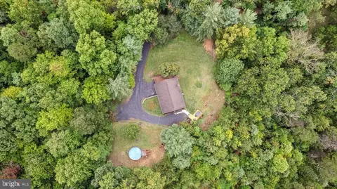 2961 Ridge Hollow Rd, Edinburg, VA 22824