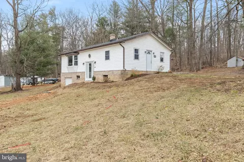 1178 S Middle Rd, Timberville, VA 22853