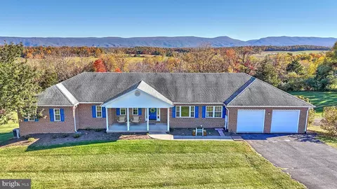 362 Fairview Cir, Woodstock, VA 22664