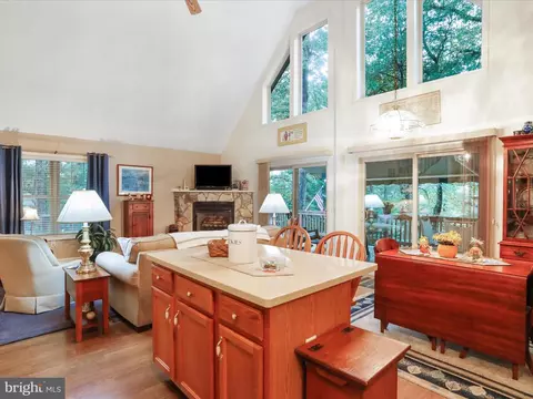 417 Killmon Rd, Basye, VA 22810 photo 12