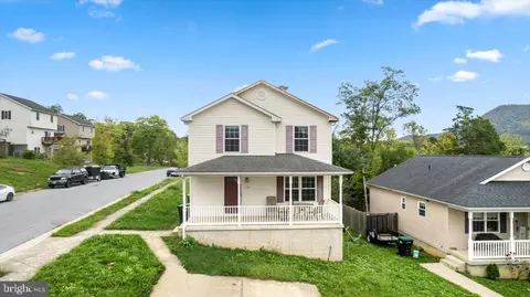 338 Borum St, Strasburg, VA 22657
