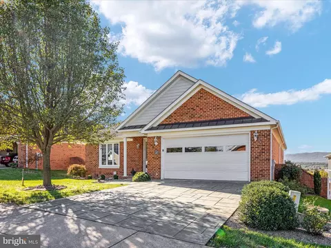 217 Stony Pointe Way, Strasburg, VA 22657