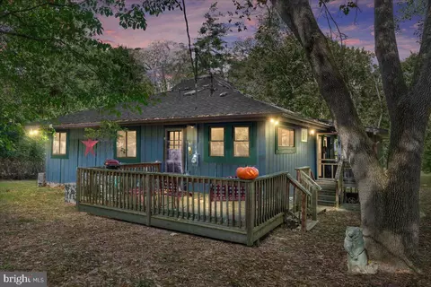 787 Indian Camp Trl, Maurertown, VA 22644