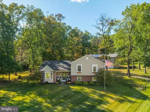 257 Wakeman Minton Ln, Toms Brook, VA 22660