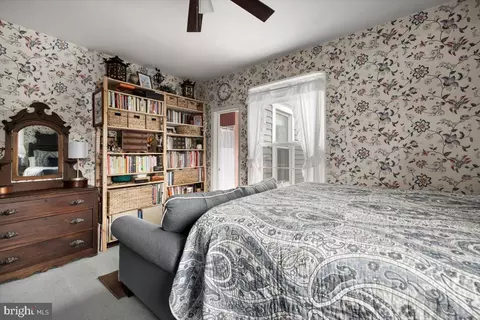 Bedroom - 355 Orchard Dr, Mount Jackson, VA 22842 photo 8 of 19