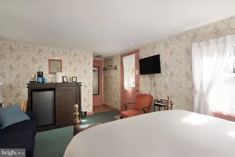 Bedroom - 355 Orchard Dr, Mount Jackson, VA 22842 photo 11 of 19