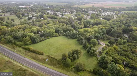 View/Area - 355 Orchard Dr, Mount Jackson, VA 22842 photo 7 of 9