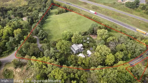 View/Area - 355 Orchard Dr, Mount Jackson, VA 22842 photo 1 of 9