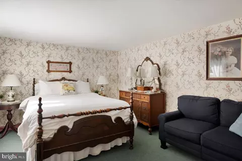 Bedroom - 355 Orchard Dr, Mount Jackson, VA 22842 photo 10 of 19