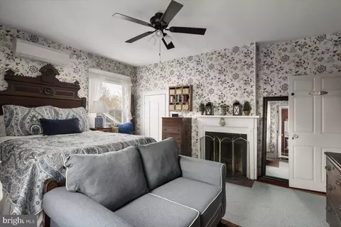 Bedroom - 355 Orchard Dr, Mount Jackson, VA 22842 photo 9 of 19