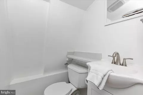 Bath - 885 S Maple Rd, Mount Jackson, VA 22842 photo 2 of 2