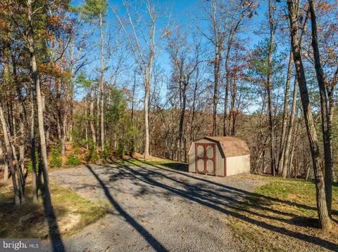 Exterior - 885 S Maple Rd, Mount Jackson, VA 22842 photo 12 of 13