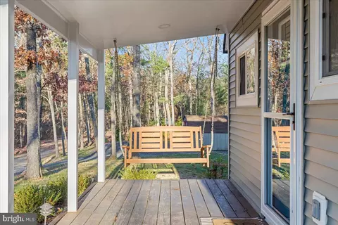 Exterior - 885 S Maple Rd, Mount Jackson, VA 22842 photo 3 of 13
