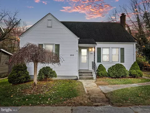 358 Brown St, Strasburg, VA 22657