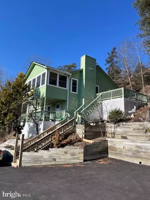 231 Resort Dr, Basye, VA 22810 photo 4