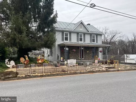 208 S Lee St, Woodstock, VA 22664