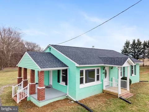 408 Rittenour Rd, Edinburg, VA 22824