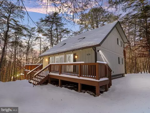 506 Stuart, Basye, VA 22810