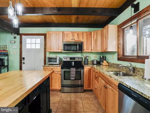 506 Stuart, Basye, VA 22810 photo 16