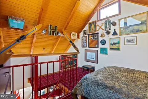 Bedroom - 309 B King, Basye, VA 22810 photo 4 of 5