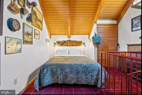 Bedroom - 309 B King, Basye, VA 22810 photo 3 of 5