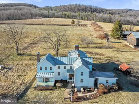 329 Miller Rd, Edinburg, VA 22824
