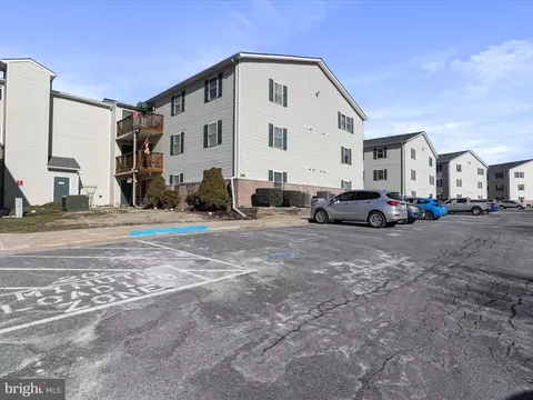 165 Hailey Ln #G-6, Strasburg, VA 22657