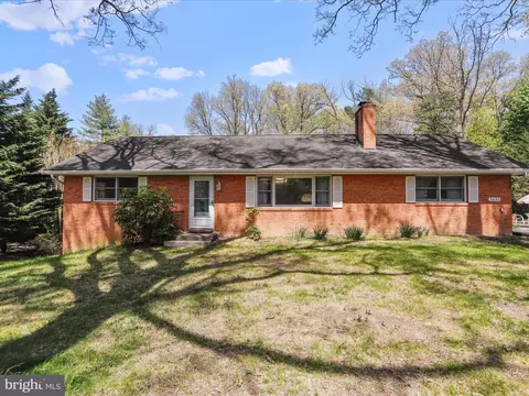 2893 Saint Luke Rd, Woodstock, VA 22664