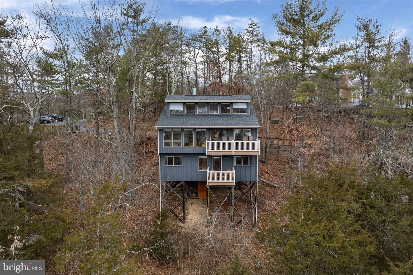 Exterior - 32 Erika Dr, Basye, VA 22810 photo 6 of 11
