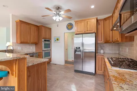 Kitchen - 1232 Lee Rd, Basye, VA 22810 photo 3 of 4