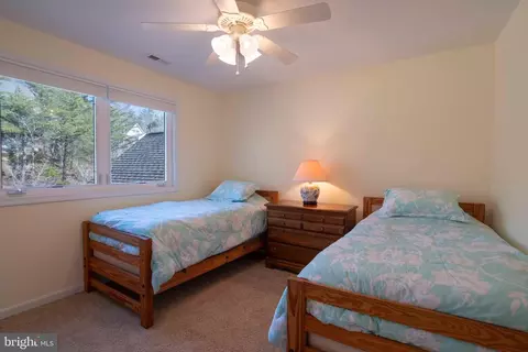 Bedroom - 1232 Lee Rd, Basye, VA 22810 photo 3 of 6