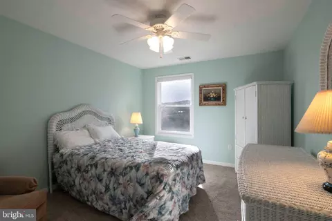 Bedroom - 1232 Lee Rd, Basye, VA 22810 photo 4 of 6