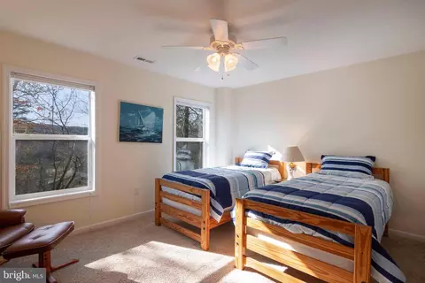 Bedroom - 1232 Lee Rd, Basye, VA 22810 photo 6 of 6
