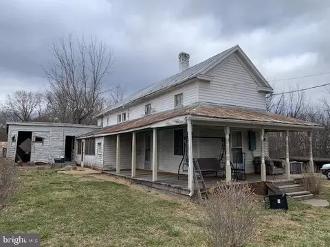 5761 Gospel St, Mount Jackson, VA 22842