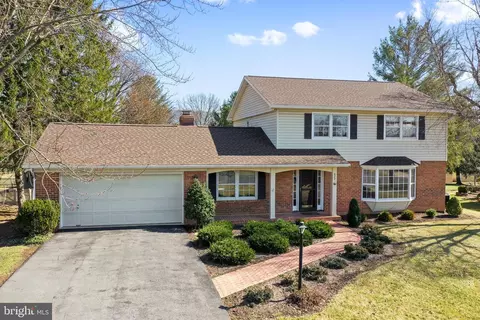 429 Eagle St, Woodstock, VA 22664