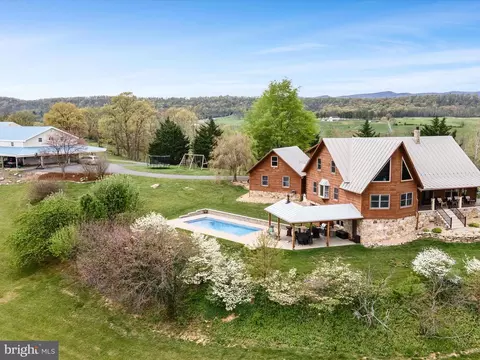 1124 Knupp Rd, Timberville, VA 22853