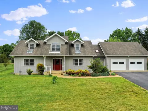 720 Jackson St, Woodstock, VA 22664