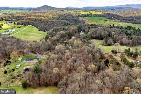 View/Area - 84 Barrick Ln, Mount Jackson, VA 22842 photo 3 of 8