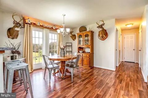 Dining - 84 Barrick Ln, Mount Jackson, VA 22842 photo 1 of 2