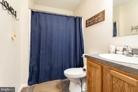 Bath - 84 Barrick Ln, Mount Jackson, VA 22842 photo 3 of 3