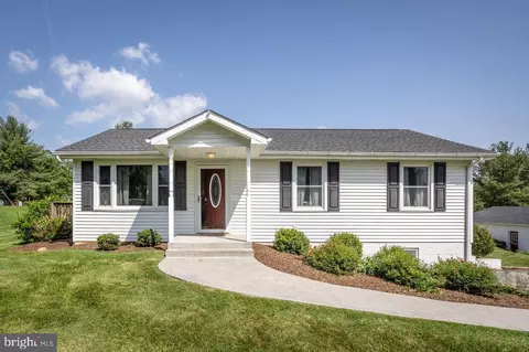 759 Readus Rd, Edinburg, VA 22824