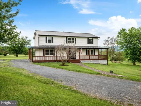 109 Farm Hill Ln, Toms Brook, VA 22660