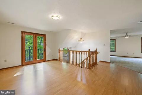 Living - 155 Connie, Basye, VA 22810 photo 4 of 5