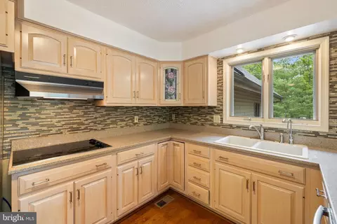 Kitchen - 155 Connie, Basye, VA 22810 photo 1 of 2