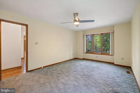 Bedroom - 155 Connie, Basye, VA 22810 photo 1 of 6