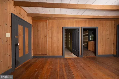 5143 S Middle Rd, Mount Jackson, VA 22842 photo 3