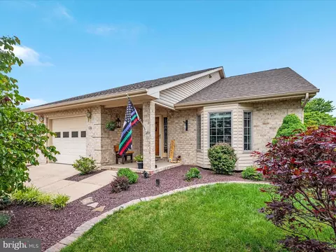 174 Maynard Ln, Strasburg, VA 22657