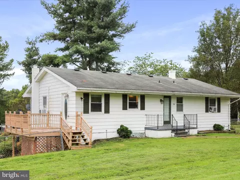 903 Coverstone Rd, Fort Valley, VA 22652